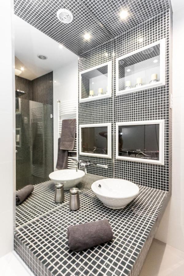 Bpr Sophisticated Astoria Suite With Balcony 布达佩斯 外观 照片