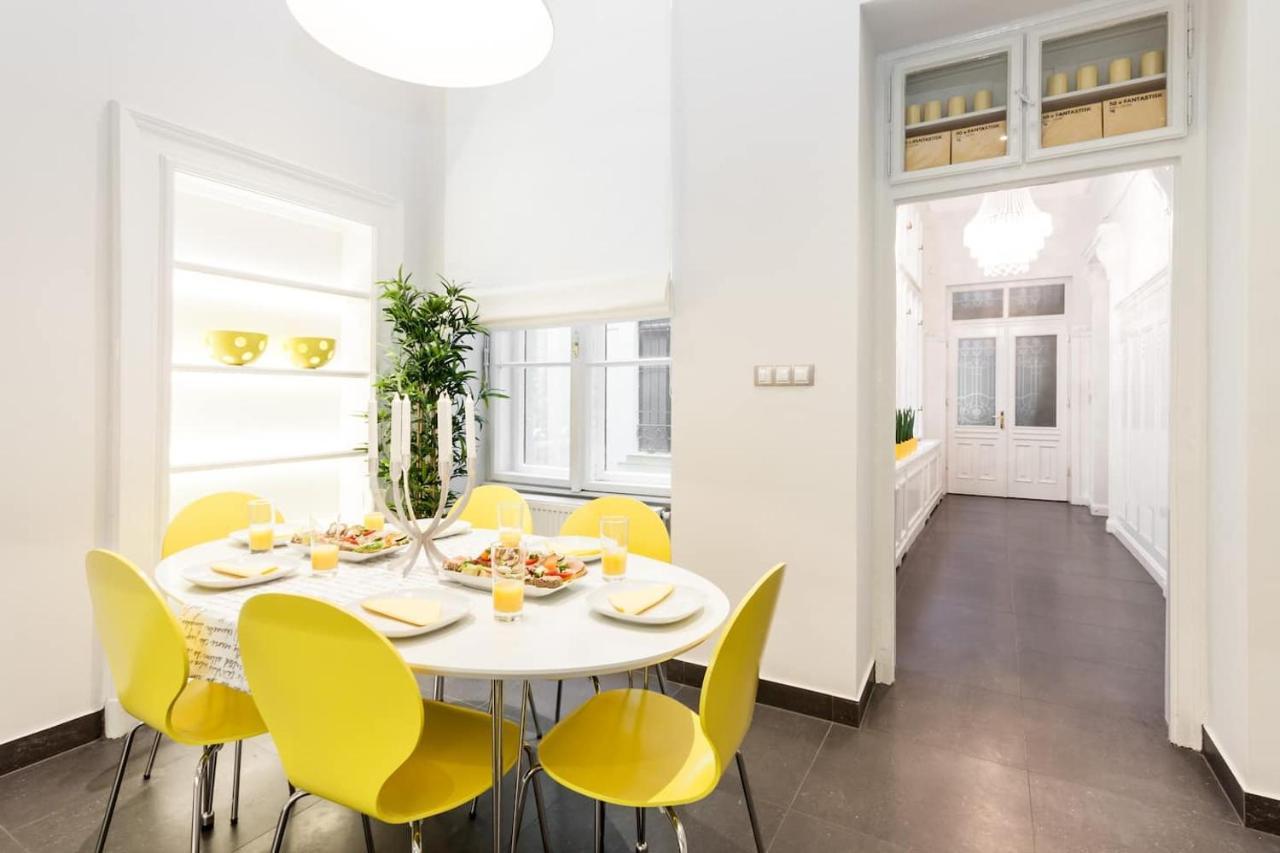 Bpr Sophisticated Astoria Suite With Balcony 布达佩斯 外观 照片