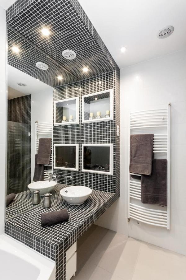 Bpr Sophisticated Astoria Suite With Balcony 布达佩斯 外观 照片