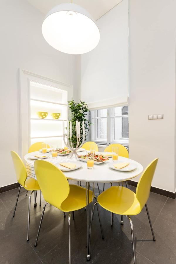 Bpr Sophisticated Astoria Suite With Balcony 布达佩斯 外观 照片